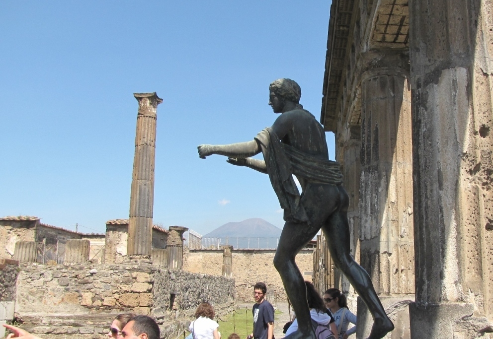  Pompeii - Archaeologic site tour